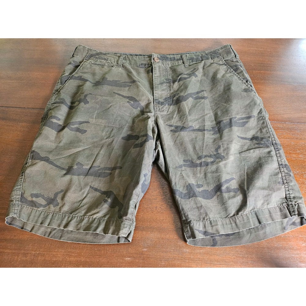 American Eagle Shorts Mens 40 Green Camo Ne(x)t Level Flex Longer Length
